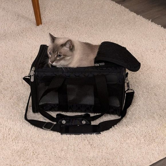 Sherpa Original , Airline Approved & Guaranteed Deluxe Travel Pet Carrier - Picture 2 of 2